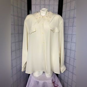 Womens plus size cream colored blouse size 40